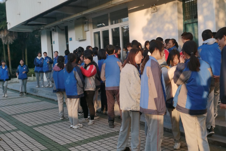 沃瑞眼科走進(jìn)安慶九中，開(kāi)展眼健康公益體檢活動(dòng)